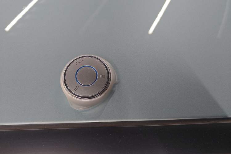 Used NETA V 2022 Chao 300 Lite Lithium Iron Phosphate
