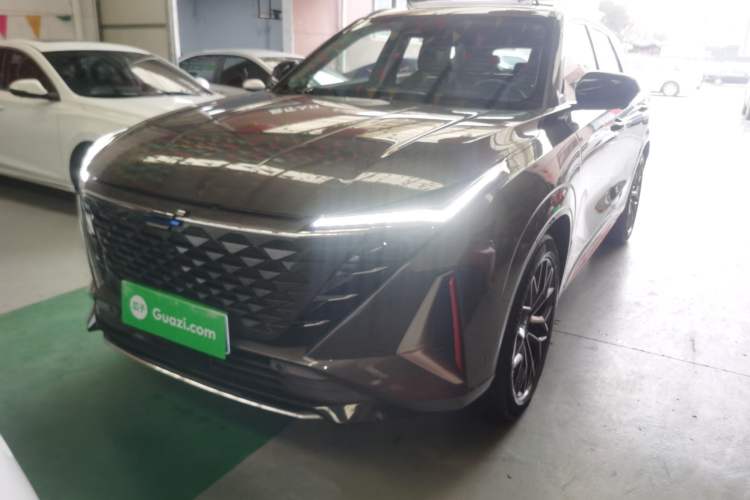 Used Oshan Z6 2022 Blue Whale 1.5T DCT Smart Navigation Model