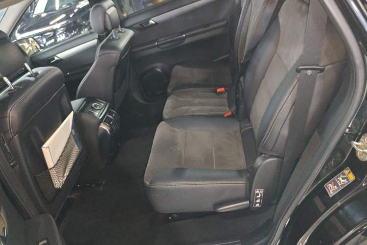 Used Mercedes-Benz R-Class 2014 R 320 4MATIC Business Model