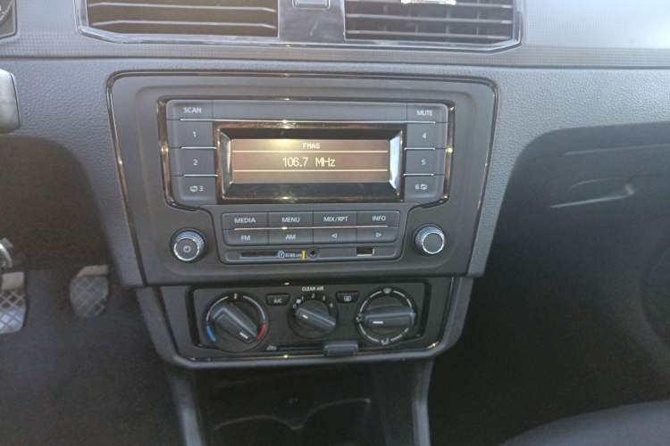 Used Volkswagen Santana 2021 1.5L Manual Fashion Edition
