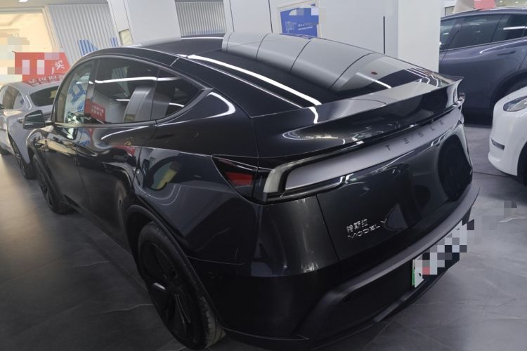 Used Tesla Model Y 2025 Rear-Wheel-Drive Version
