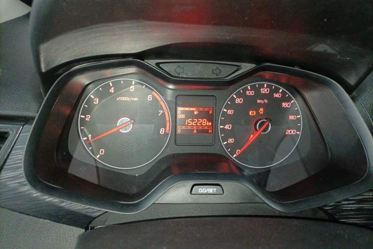 Used Baojun 310 2016 1.2L manual Comfort trim level
