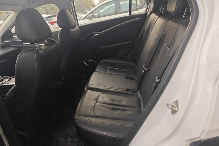 Used NETA U 2023 NETA U-Ⅱ 400 U Show Edition – Lithium Iron Phosphate
