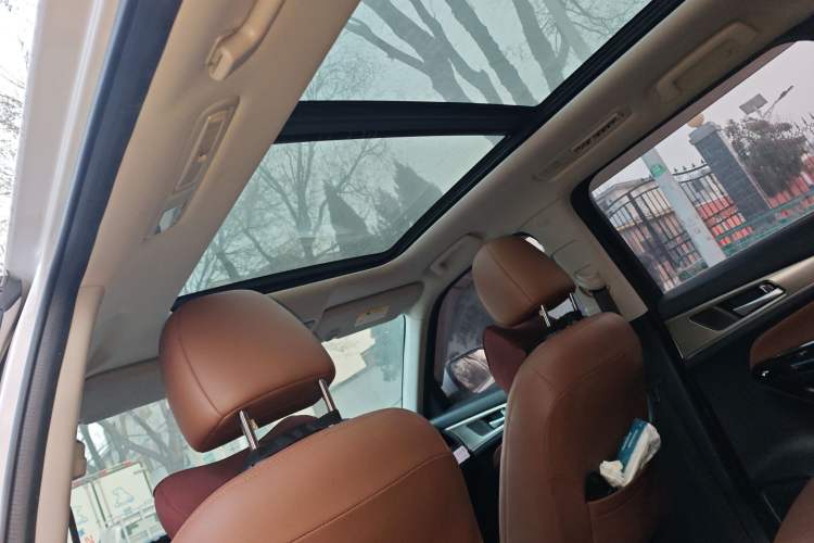 Used Changan CS95 2017 2.0T Two-Wheel Drive Zhiyuan Edition