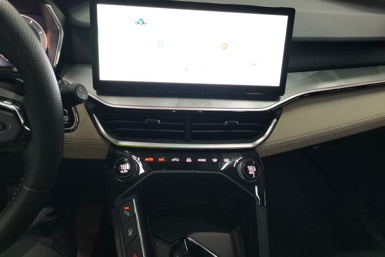 Used Lynk & Co 06 2023 Remix 1.5T Shero