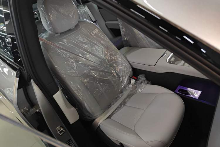 Used XPeng G6 2025 625 Long-Range Max Tech Edition
