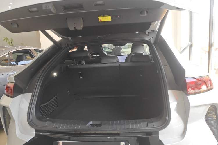 Used BYD Song L EV 2025 Intelligent Driving Version 662 km LiDAR Excellence Edition
