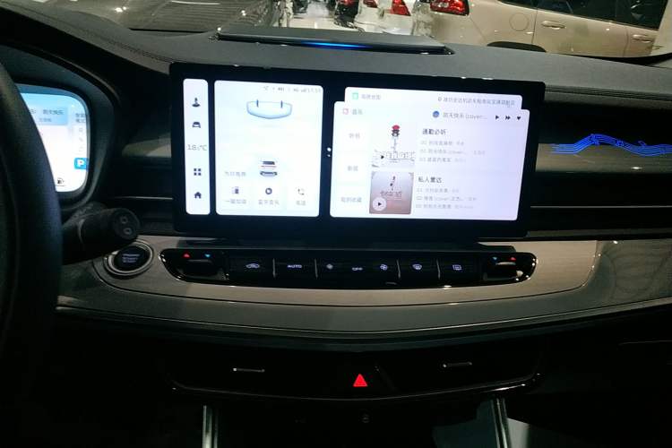 Used Geely Auto Jiajie 2023 Geely Jiaji L 1.5TD DCT Luxury Model