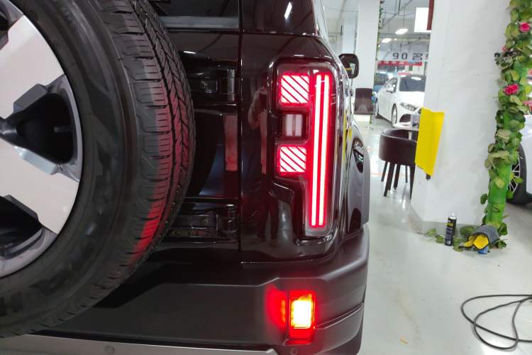 Used  BJ40 Electric Drive 2025 Advanced Edition
