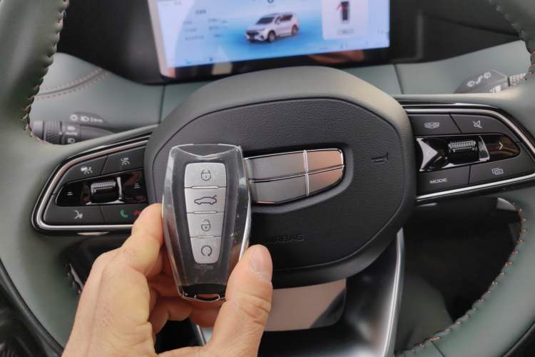 Used Geely Auto Haoyue L 2024 2.0T DCT Flagship Version