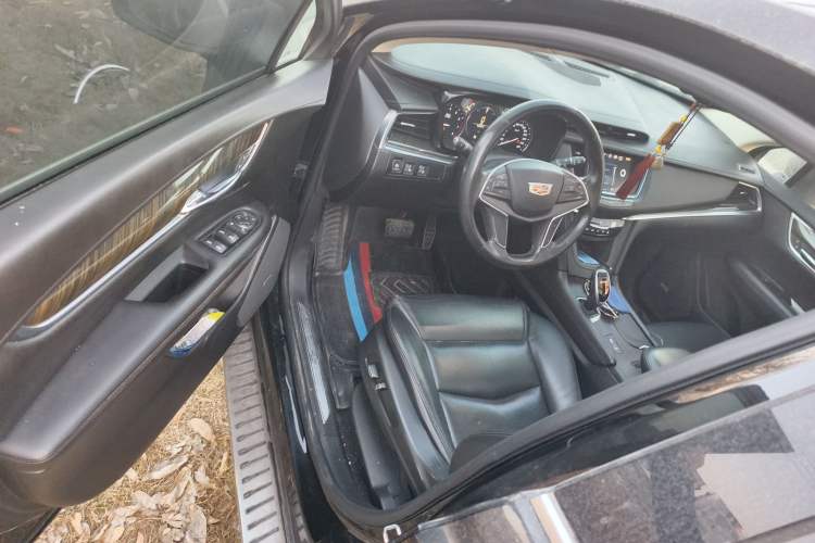 Used Cadillac XT5 2018 25T Luxury Model