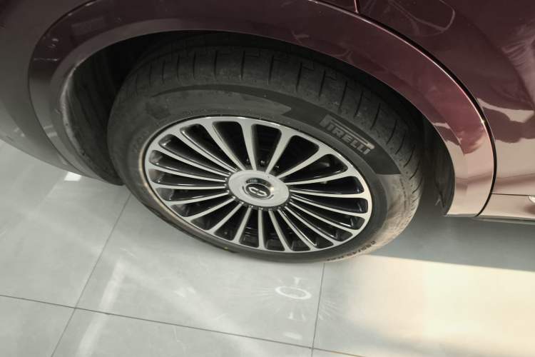 Used Hima AITO M8 2025 Extended-Range Ultra Version 53.4 kWh 5-Seater Edition