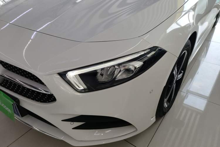 Used Mercedes-Benz A-Class 2022 Revised Version A 200 L Sport Sedan Fashionable Style

