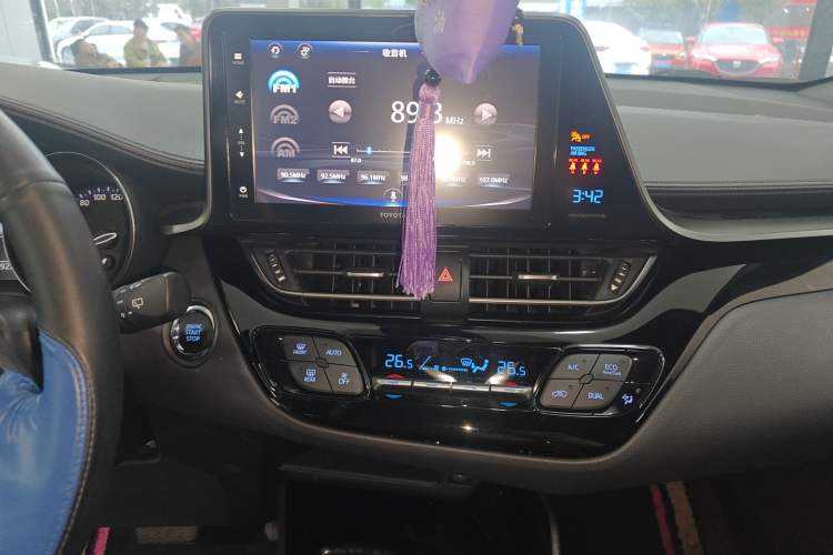 Used Toyota IZOA 2020 2.0L Yi Xiang CARE
