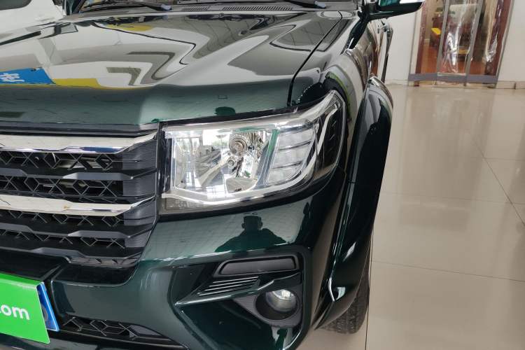 Used Dongfeng Ruichi 2023 2.4T Diesel Two-Wheel Drive Base Version YCY24165-61
