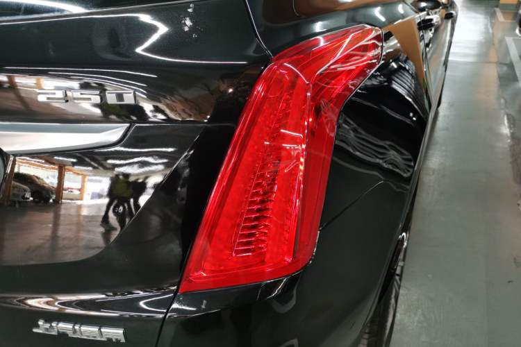 Used Cadillac XT5 2018 25T Luxury Model
