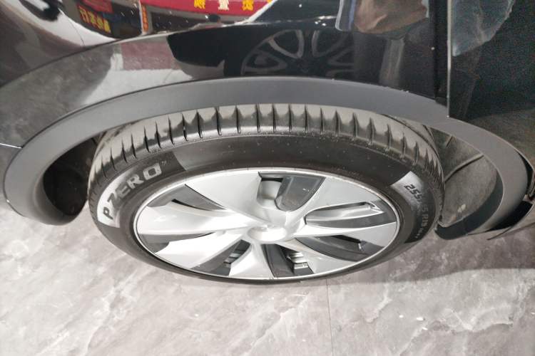 Used Tesla Model Y 2022 Rear-Wheel-Drive Version
