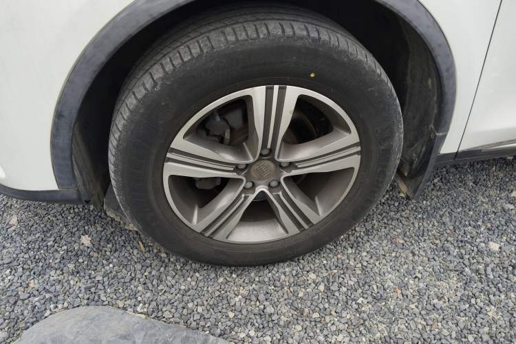 Used BYD Tang 2018 2.0T Automatic SmartConnect Luxury 7-Seater China V Emission Standard
