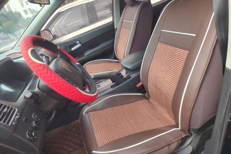 Used Roewe W5 2014 1.8T 2WD Automatic Tharu Special Edition
