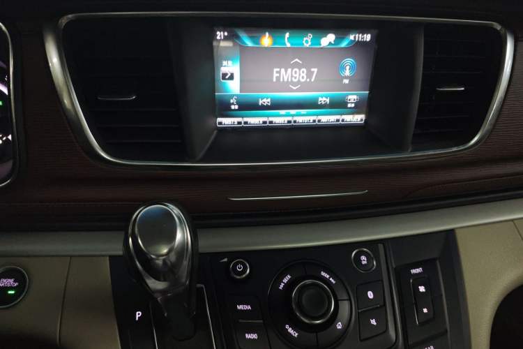 Used Buick GL8 2018 28T Luxury Model China VI Standard