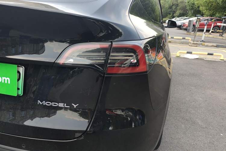 Used Tesla Model Y 2021 Standard Range Rear-Wheel Drive Version
