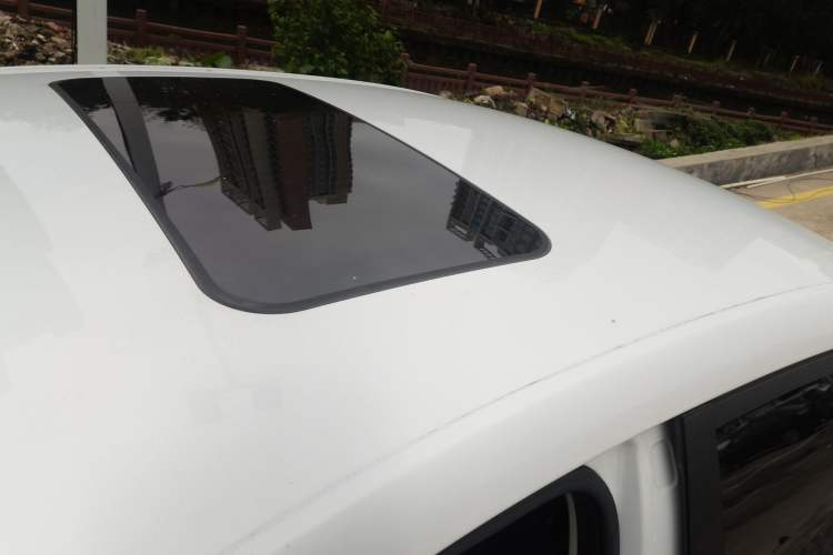 Used Roewe i5 2019 1.5L Automatic 4G Connected Langhao Edition
