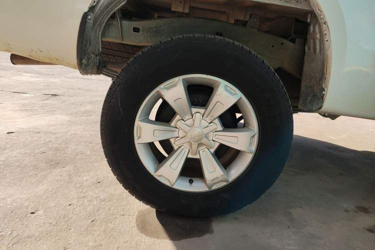 Used  T6 2020 2.0T Diesel Two-Wheel-Drive Elite Version Long Wheelbase China VI Emission Standard HFC4DB2-2E
