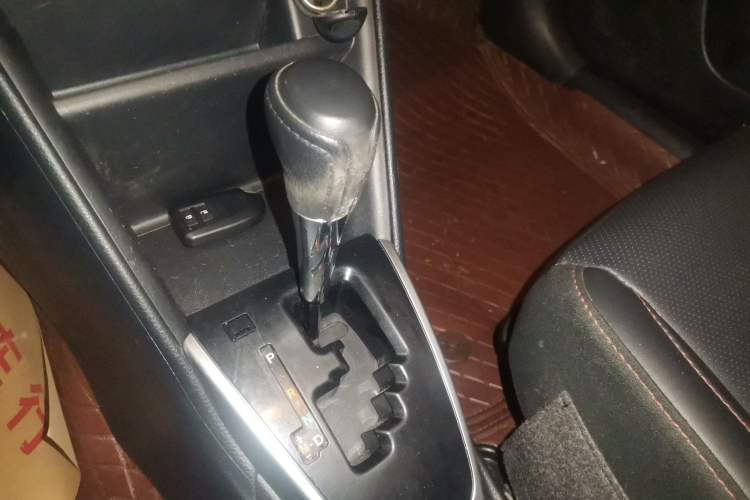 Used Toyota YARiS L 2022 X-Trail 1.5L CVT Luxury PLUS Edition
