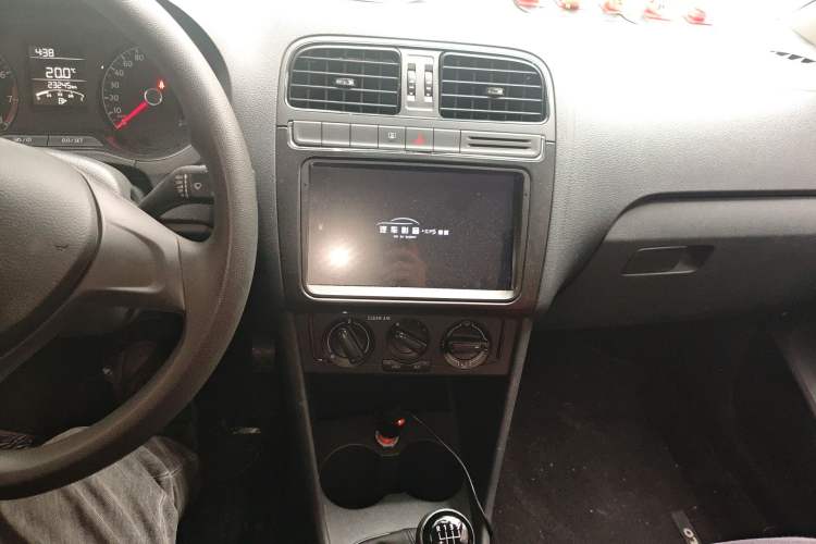 Used Volkswagen Polo 2016 1.4L Manual Fashion Model