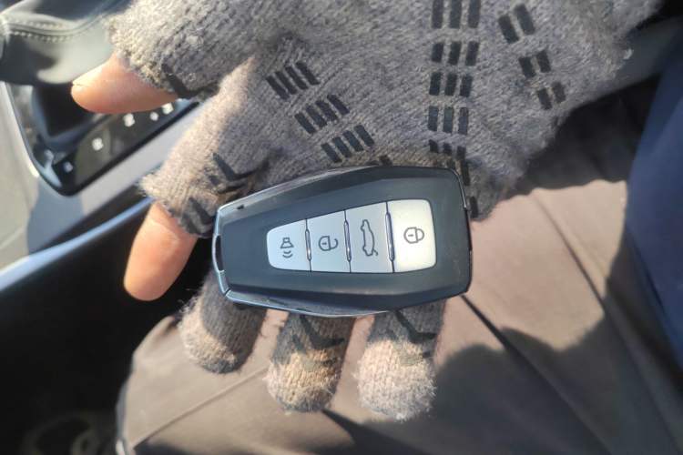 Used Geely Auto Emgrand 2022 4th Generation 1.5L CVT Flagship Model
