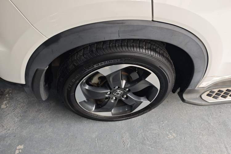 Used Honda Vezel 2017 1.8L CVT Front-Wheel Drive Pioneer Edition