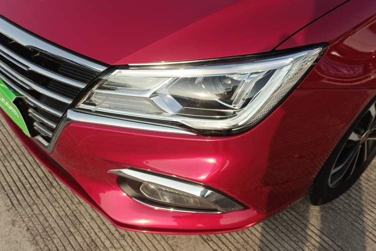 Used Roewe i5 2020 1.5L Automatic 4G Connect Luxury Flagship Edition
