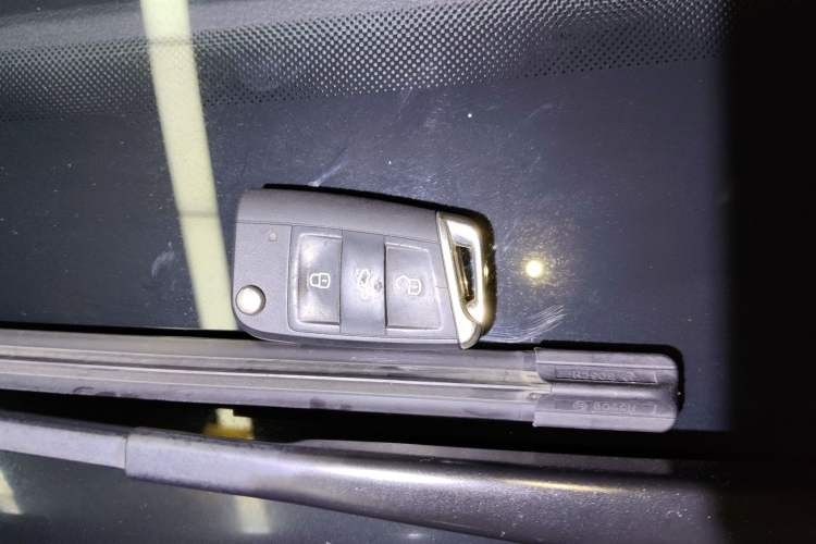 Used Volkswagen Lavida 2021 1.5L Automatic Comfort Edition
