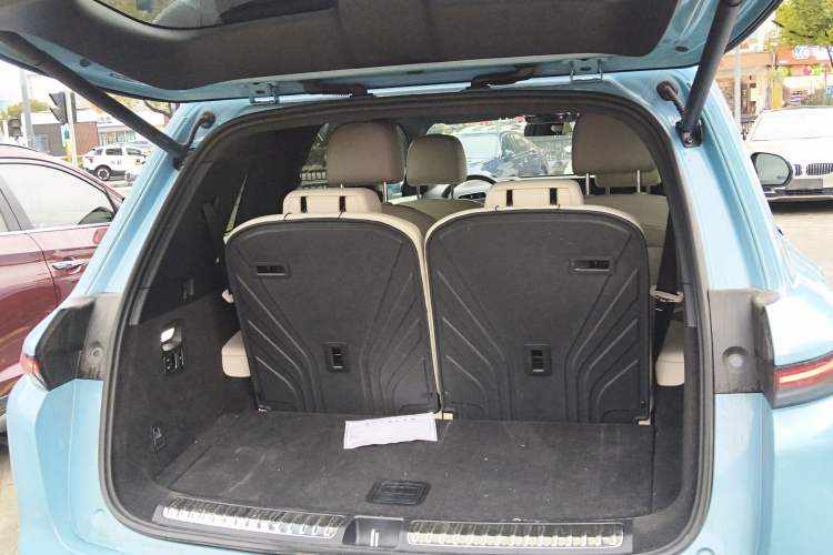 Used Li Auto L8 2024 Ultra Model