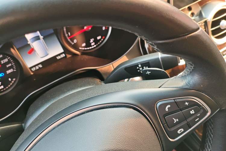 Used Mercedes-Benz GLC 2019 GLC 260 L 4MATIC Dynamic Model
