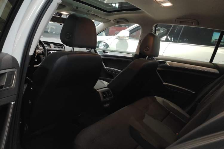 Used Volkswagen Golf 2019 280TSI DSG Comfort Version China VI Standard
