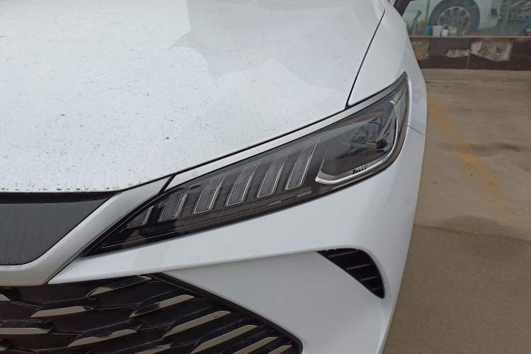 Used BYD Qin PLUS 2025 DM-i Smart Drive 55KM Leading Model
