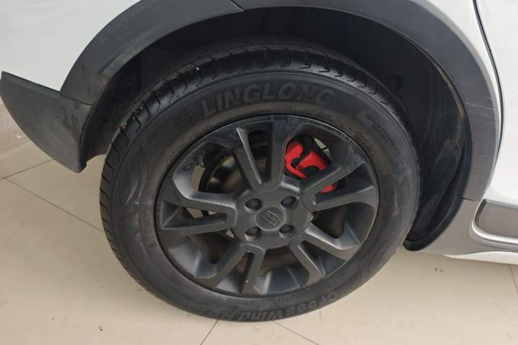 Used Geely Auto Vision X3 2017 1.5L Automatic Prestige Model
