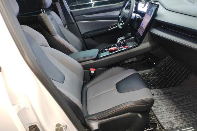 Used Geely Auto Emgrand X7 Sport 2023 Boyue COOL 1.5TD Smart Connect+
