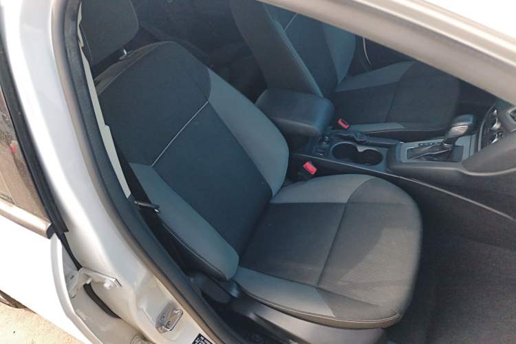 Used Ford Focus 2012 Hatchback 1.6L Automatic Comfort Model
