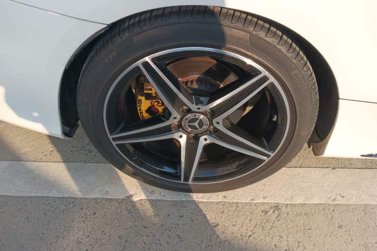 Used Mercedes-Benz C-Class 2017 Facelift C 200 Coupe
