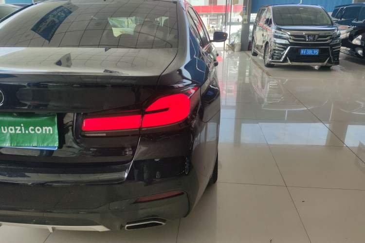 Used BMW 5 Series 2021 Facelifted 525Li M Sport Package

