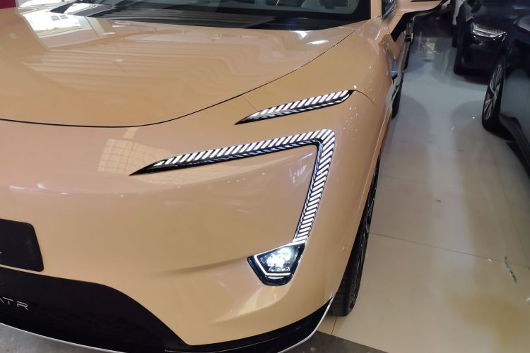 Used  11 2024 630 Rear-Wheel Drive Edition with Three Lasers
