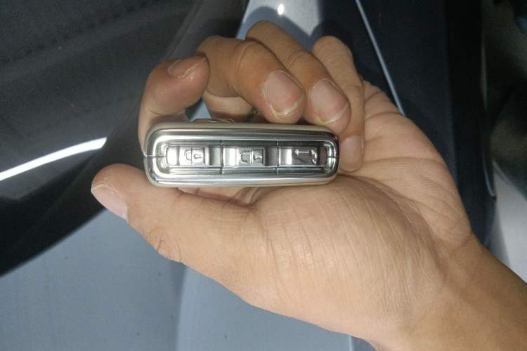 Used Volvo S90 New Energy 2019 T8 e-Drive Hybrid Intelligent Luxury Version China VI Standard