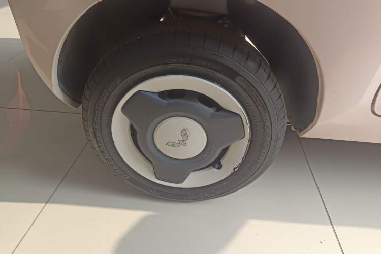 Used Wuling Hongguang MINIEV 2021 Macaron Premium Model – Lithium Iron Phosphate