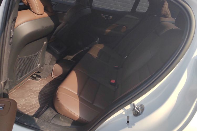 Used Volvo S60 2026 Model B4 Zhiyi Luxury Edition
