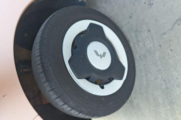 Used Wuling Hongguang MINIEV 2021 Macaron Fashion Model Lithium Iron Phosphate