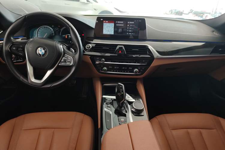 Used BMW 5 Series 2018 530Li Leading Model M Sport Package
