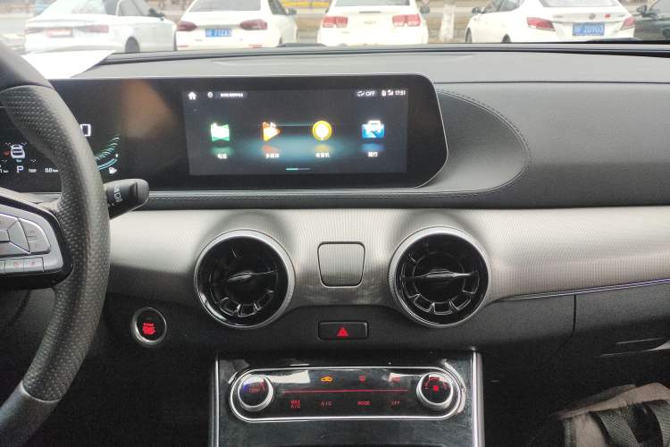 Used FORTHING T5 EVO 2021 1.5TD DCT Diamond Edition
