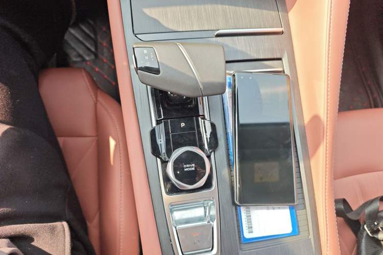 Used Changan CS75 PLUS 2024 3rd Generation Champion Edition 1.5T Intelligent Drive Dynamic Model
